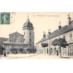 PONTARLIER - Place Sainte Bénigne - très bon état