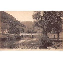 MONTGESOYE - Le Pont sur la Loue - très bon état
