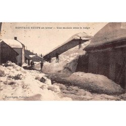 HOPITAUX NEUFS en hiver - Une Maison sous la neige - très bon état
