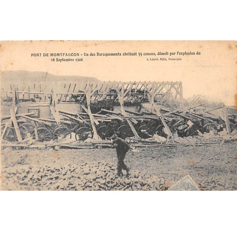 Port de MOMTFAUCON - Un des Baraquements démoli par l'explosion du 16 septembre 1906 - très bon état