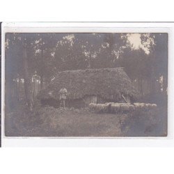 LANDES : carte photo d'un berger sur ces échasses - très bon état