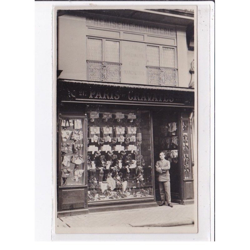 BIARRITZ : carte photo du magasin "Paris-Cravates" (modes - chemiserie - bonneterie) - très bon état