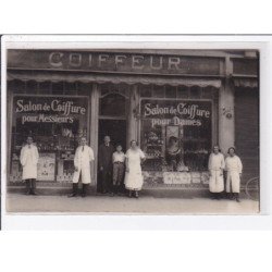 A LOCALISER 67/68 : carte photo d'un salon de coiffure - très bon état