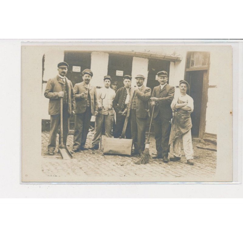 CHARMES - Grand magasins Trevillot - très bon état