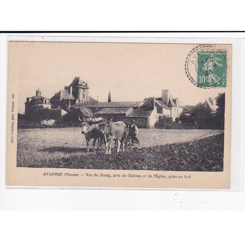 AVANTON : Vue du Bourg, près du château et de l'église, prise au sud - très bon état AVANTON : Vue du Bourg, près du château et de l'église, prise au sud - très bon état