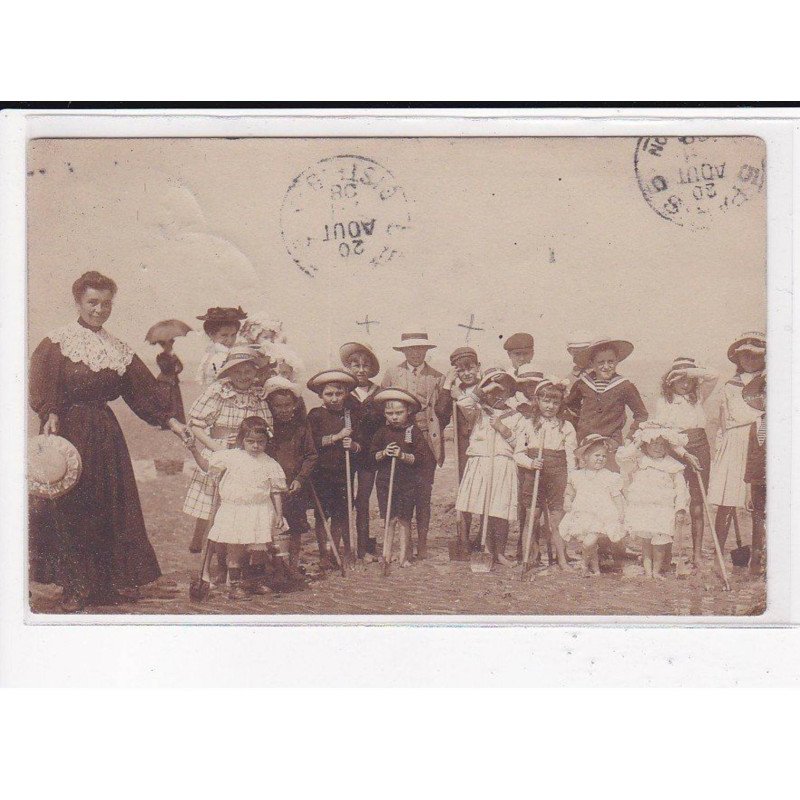 DEAUVILLE : Scène de plage - très bon état