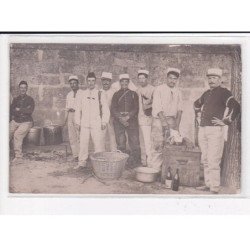 SALLES : Militaires, Lot de 8 cartes postales - très bon état