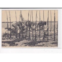 ARCACHON : Parqueuse au travail - très bon état