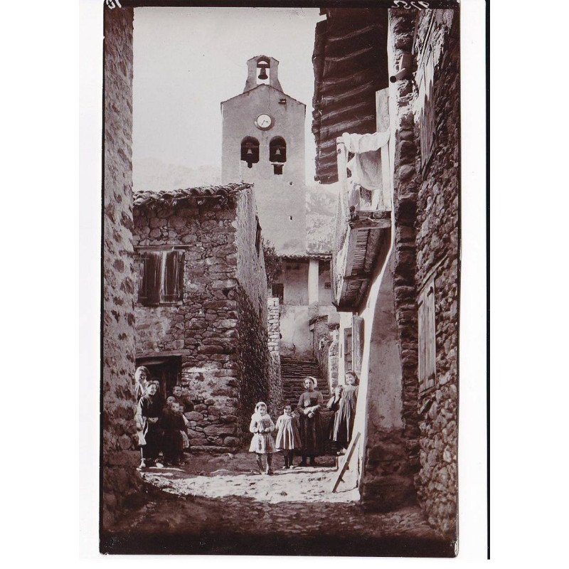Pyrénées-Orientales, Vernet, Une rue du vieux Vernet, environ 19x12cm, années 1920-30 - très bon état