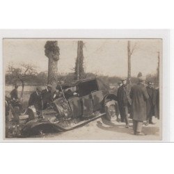 PERRIERS : carte photo de l'accident de voiture ou le beau-frère du Mikado est mort en 1923 (Japon) - très bon état