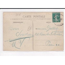 FENEU : Place de l'Eglise - très bon état