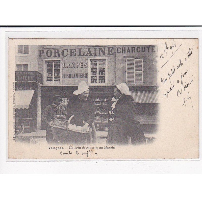 VALOGNES : Un brin de causette au Marché - très bon état