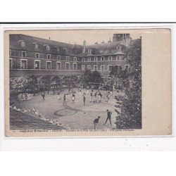 REDON : Institution St-Sauveur, Souvenir de la Fête des jeux, 1907, une partie d'échasses - très bon état
