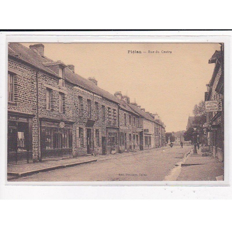 PLELAN : Rue du Centre - très bon état