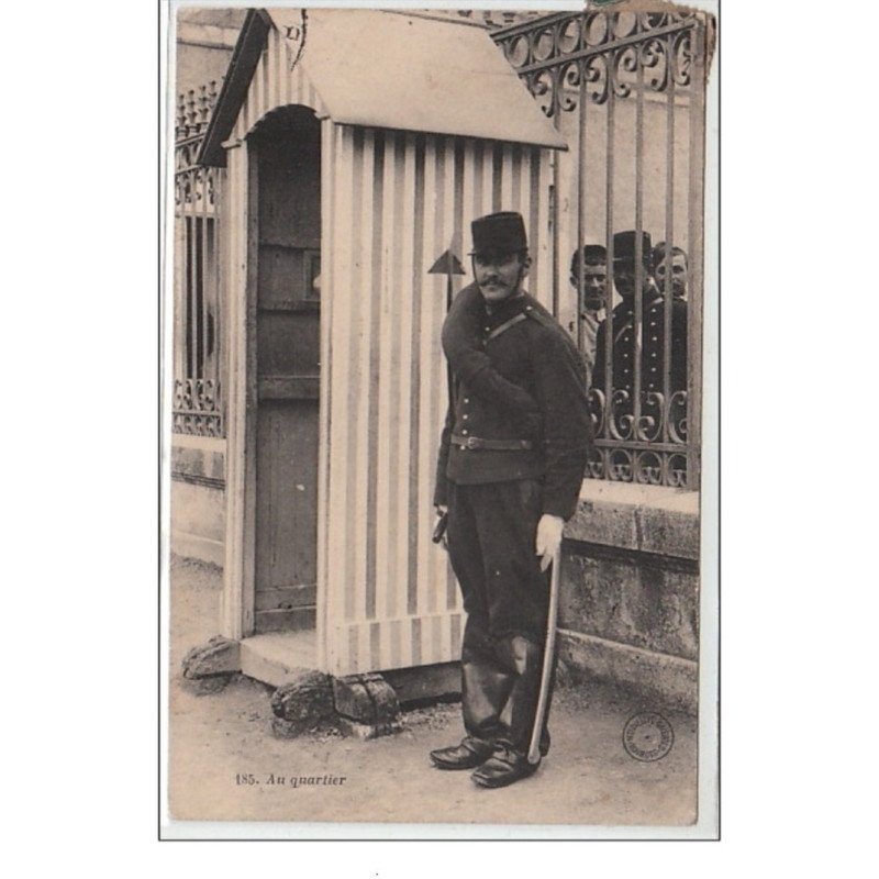 BOURGES : un militaire de garde """"au quartier"""" - très bon état
