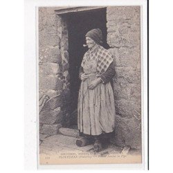 PLOUEDERN : Femme fumant la Pipe, C.M.C.B - très bon état