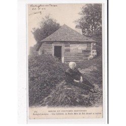 ROCHEFORT EN TERRE : Une célébrité, la Petite Mère de Bois devant sa maison, C.M.C.B - état