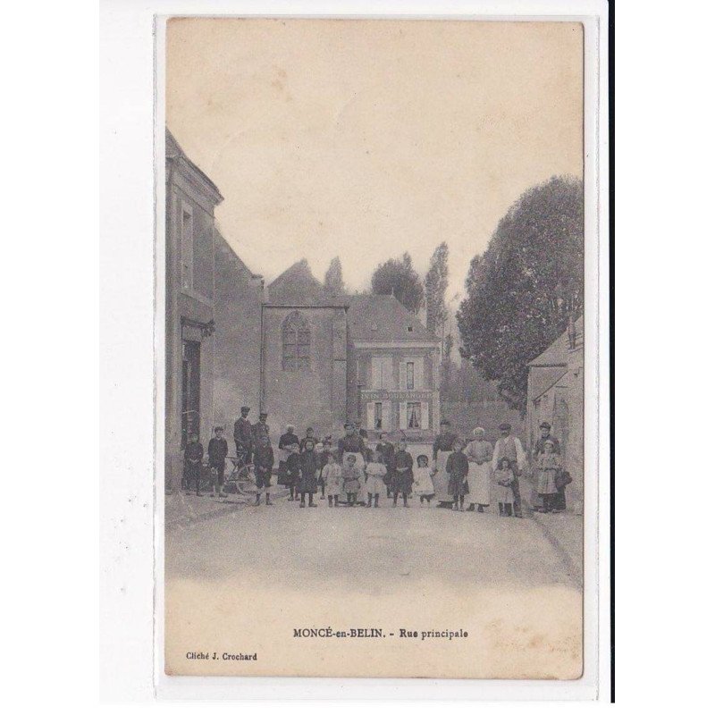 MONCE-en-BELIN : Rue principale - très bon état