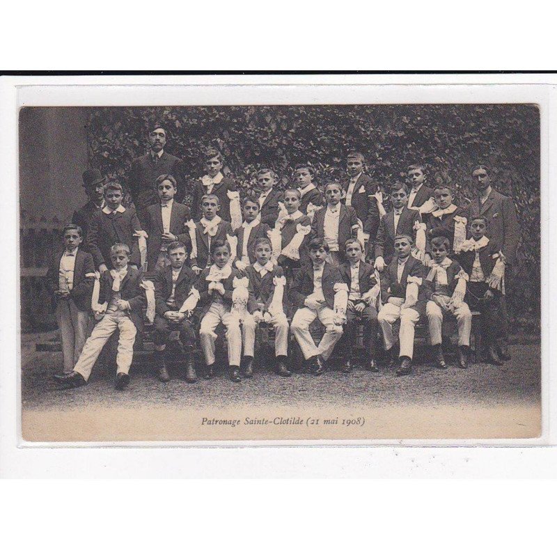 PARIS : Patronage Sainte-Clotilde - très bon état