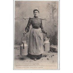 une laitière des environs d'ANGOULEME - très bon état
