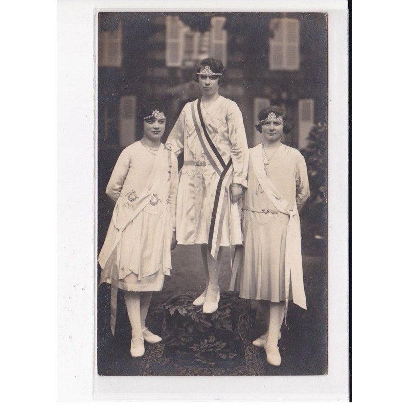 GOURNAY EN BRAY : Podium - très bon état