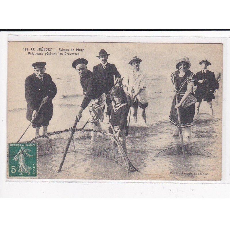 LE TREPORT : Scènes de Plage, Baigneurs pêchant les crevettes - très bon état