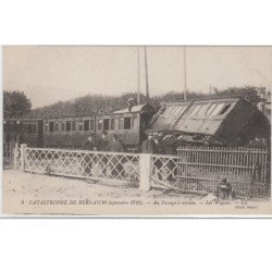 BERNAY : accident de chemin de fer en septembre 1910 - très bon état