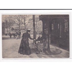 PARIS : Scènes parisiennes, Quartier de l'Etoile, Marchande de Violettes - très bon état