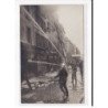 PARIS : Des Pompiers en intervention lors de l'incendie de Mars 1907 - très bon état