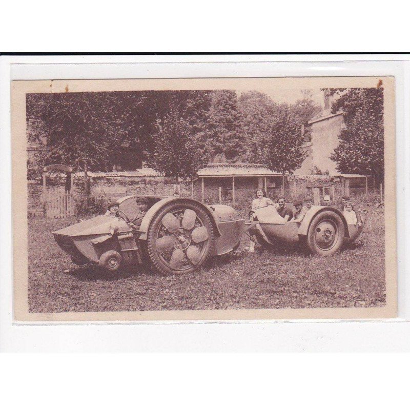 PARTHENAY : L'Auto-Amphibie et sa remorque, tous terrains et eaux - état