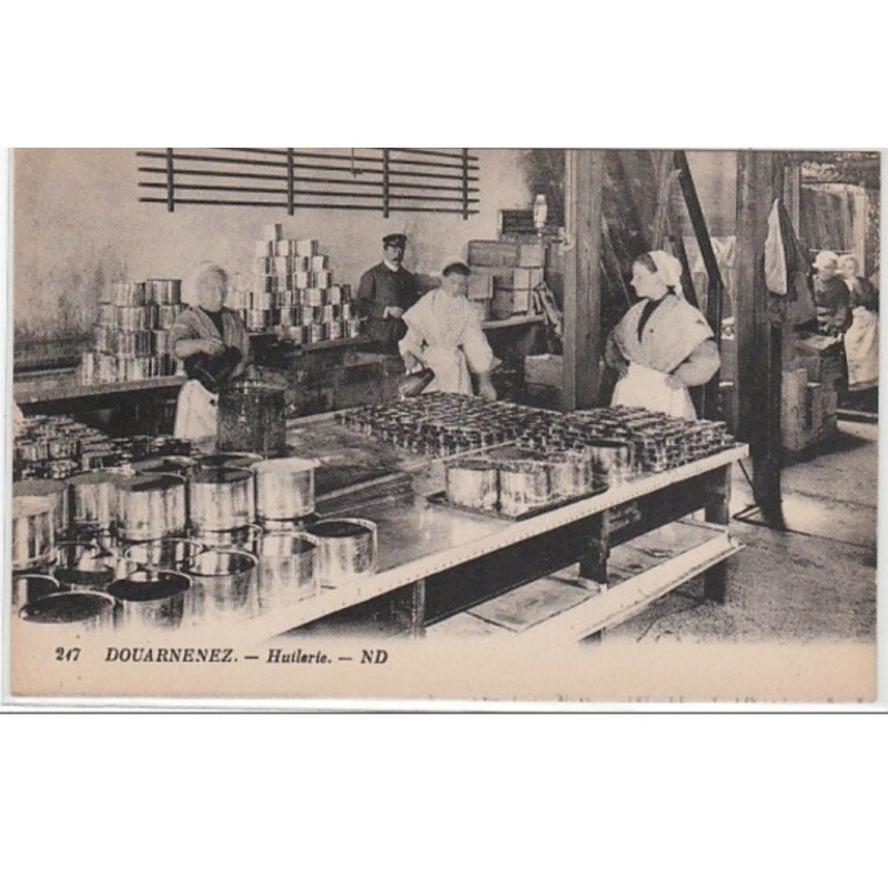DOUARNENEZ : huilerie (industrie de la sardine) - très bon état