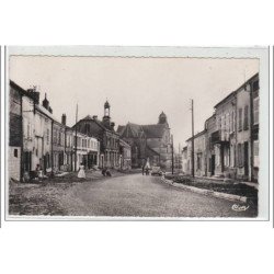 LAUNOIS : grand'rue - très bon état