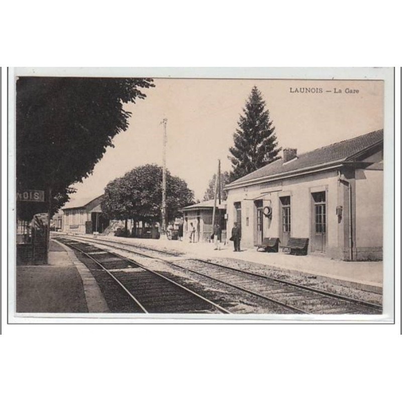 LAUNOIS : la gare - très bon état
