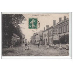 VENDRESSE - la grande rue - très bon état