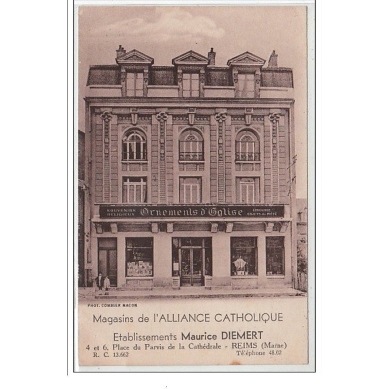 REIMS : magasin de l'Alliance catholique - très bon état