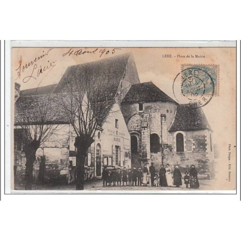 LERE : place de la mairie - très bon état