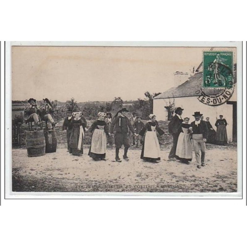 COUTUMES, MOEURS ET COSTUMES BRETONS : danses bretonnes - très bon état