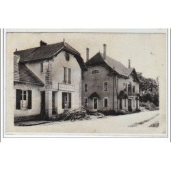 ARC SOUS MONTENOT : bureau de poste et salle des fêtes - très bon état