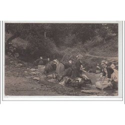 Environs de Concarneau - un lavoir de la vallée de St Jean - très bon état