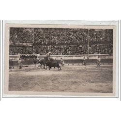 NIMES : corrida le 4 octobre 1936 - une bonne pique - CARTE PHOTO - très bon état