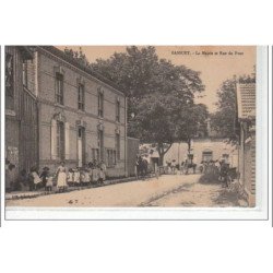 BASSUET - La Mairie et Rue du Pont - très bon état