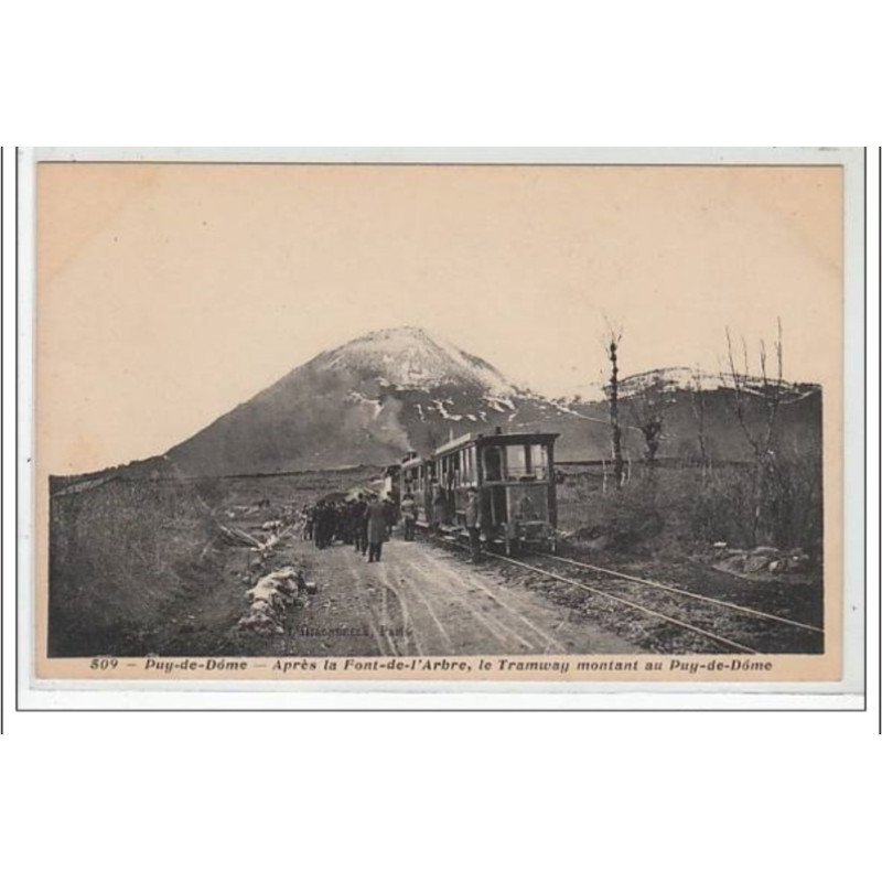 PUY DE DOME : après la Font de l'Arbre, le tramway montant au Puy de Dôme - TRAMWAY - très bon état