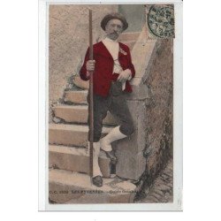 LES PYRENEES : guides ossalois - très bon état