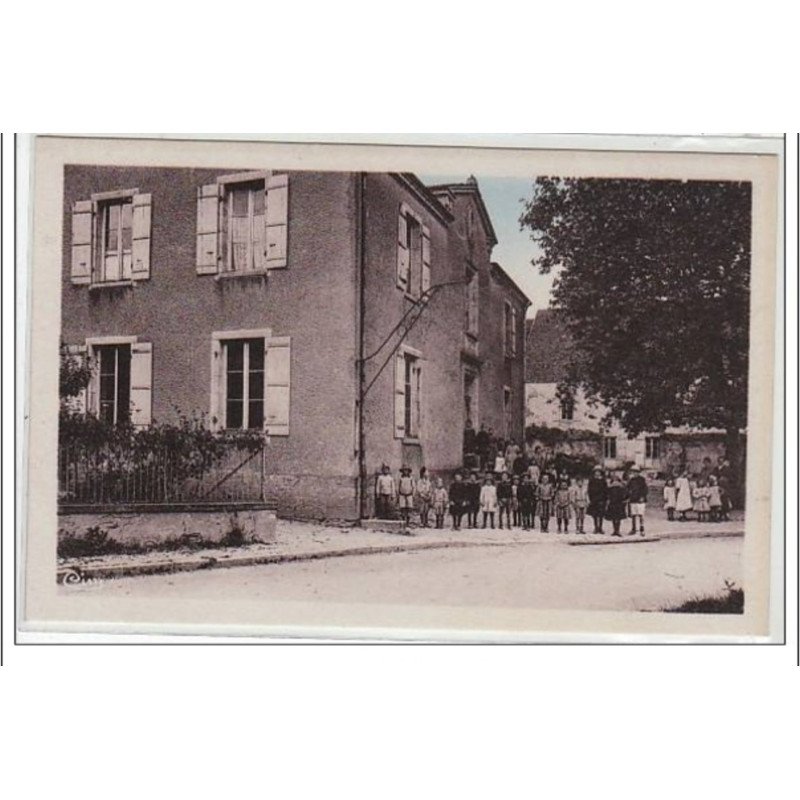 LAVONCOURT : la maison commune - très bon état