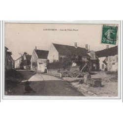 COURTOMER : cour du Palais-Royal - très bon état