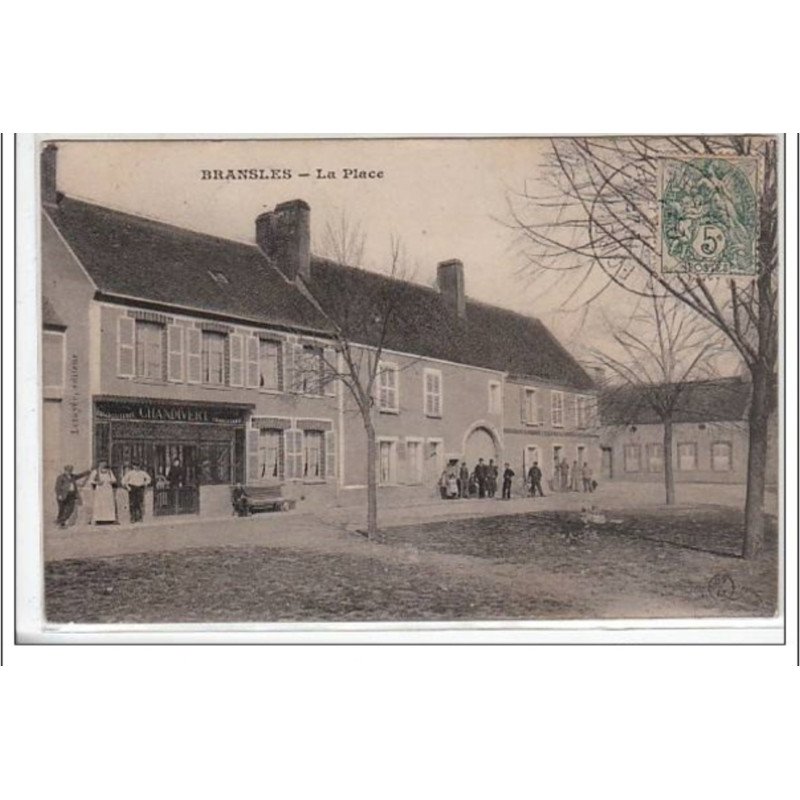 BRANSLES : la place - très bon état