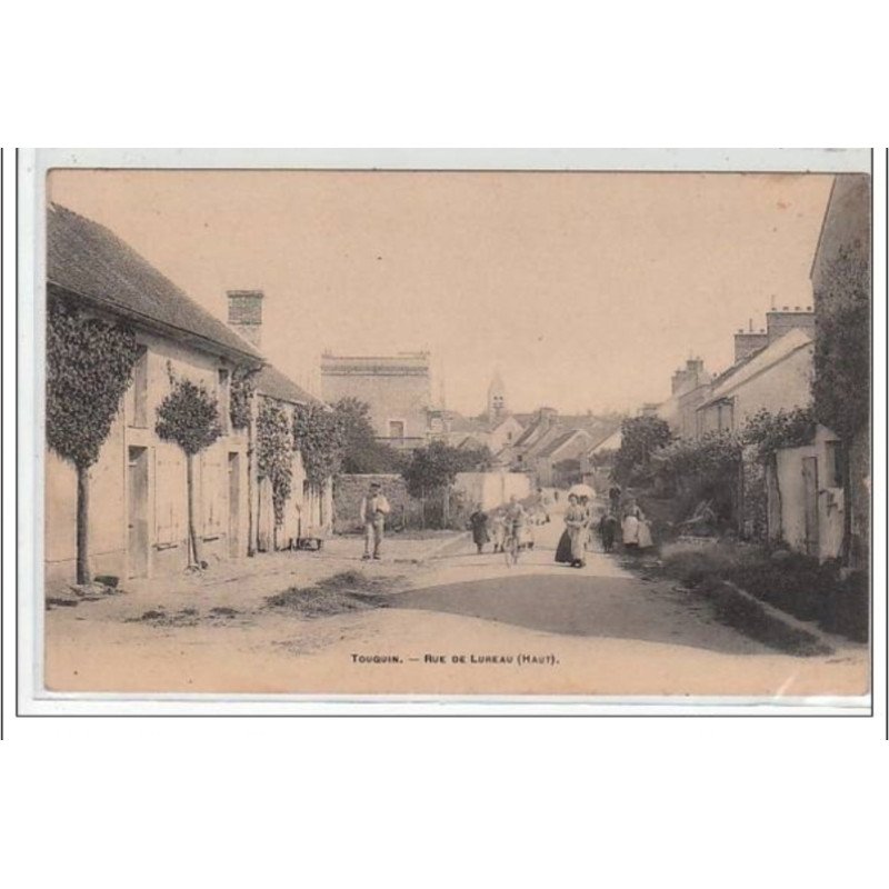 TOUQUIN : rue de Lureau (haut) - très bon état
