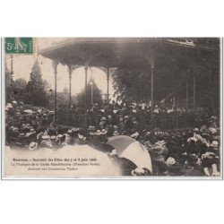 RENNES : les fêtes de juin 1908 - musique de la garde Républicaine donnant un concert - très bon état