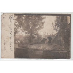 carte photo d'un poisson pris dans la Loire en 1904 - bon état (un coin manquant)