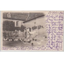 LE MARTRAY : un maréchal ferrant à l'intérieur de la ferme - très bon état